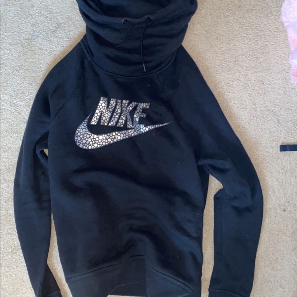 Nike women’s high neck sweatshirt